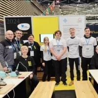 Gruppfenfoto der Teilnehmenden auf der Berufsmesse Mondial des Métiers in Lyon
