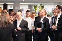 Bundeskanzler Olaf Scholz an der Gottlieb-Daimler-Schule 1